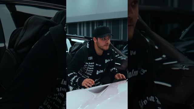 Когда с братом приехал в автосалон купить ему машину #story смотреть онлайн