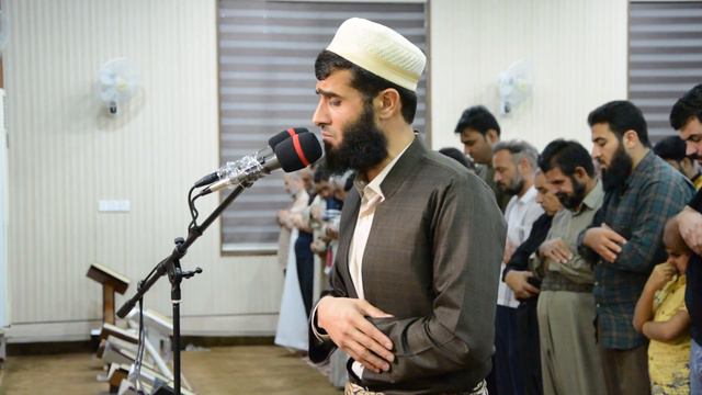 ابداع عجيب في سورة الرحمن - القارئ رزكار محمد смотреть онлайн