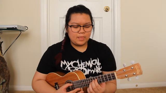 Tear in My Heart- Twenty One Pilots (Acoustic ukulele cover) смотреть онлайн