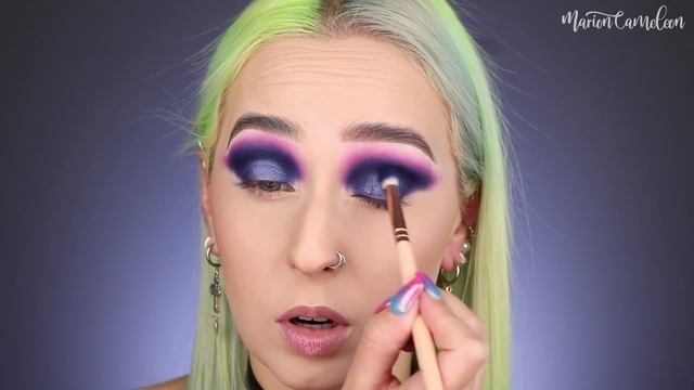 BEAUTY BAY Liquid Crystal Eyeshadow | Makeup inspiration EUPHORIA смотреть онлайн