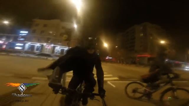 Супер геройский патруль на улицах Белгорода. Batman, Harry Potter, Darth Vader in Belgorod city смотреть онлайн