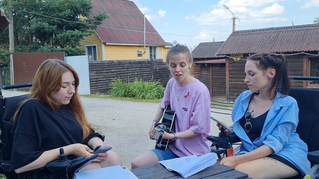 мои любимые Настя (@_anastasiushka) и Юля (@liukasha). Женя Мильковский - Самый дорогой человек смотреть онлайн