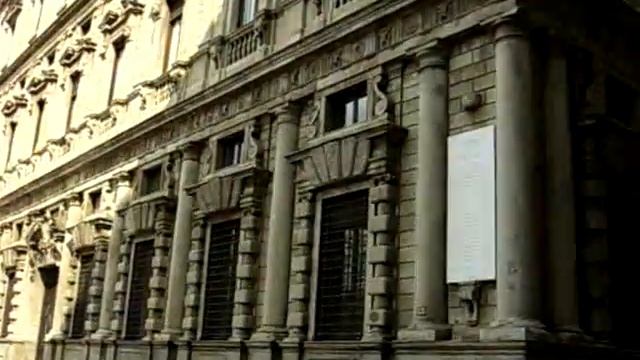 Площадь у Ла Скала смотреть онлайн