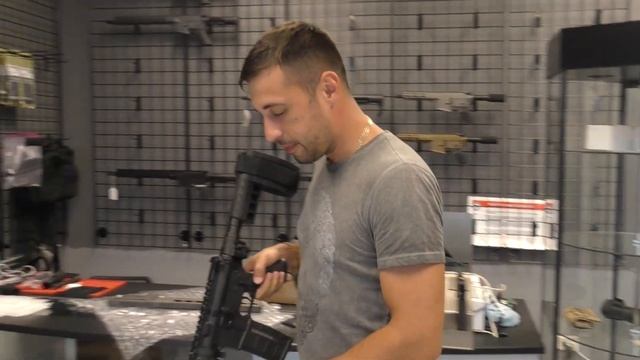 Пистолет-трансформер AR-15 TacticalLife с сменными стволами 223рем, 300блэкаут и 458соком смотреть онлайн