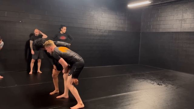I Went To The Jiu Jitsu Gym That Never Drills смотреть онлайн