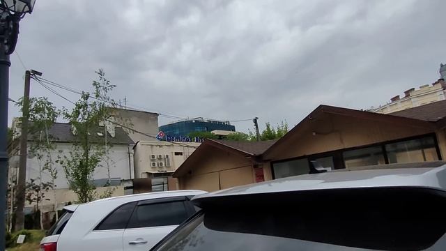 Одесса. 28 мая 2023. Дерибасовская, легенда о гостинице, немного истории и споров. смотреть онлайн