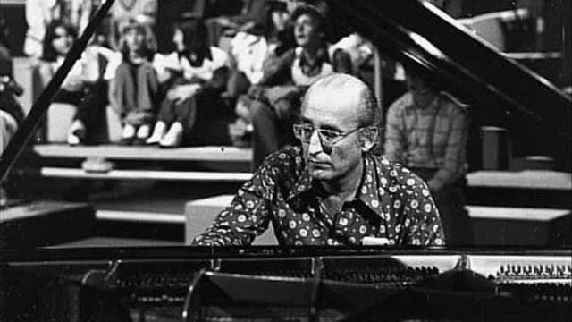 Friedrich Gulda - Beethoven Diabelli Variations - Part 4 of 6 - Audio Only смотреть онлайн