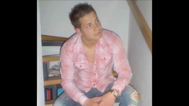 Pár přátel stačí mít смотреть онлайн