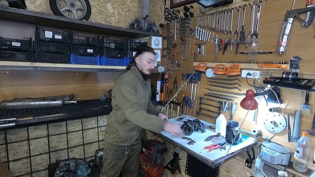 Причина быстрого износа колодок и дисков. Брак конструкции. смотреть онлайн