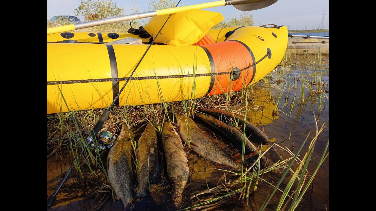 ПОЛОВИЛ ХОРОШИХ ЩУК В МАЛЕНЬКОМ ОЗЕРЕ. смотреть онлайн