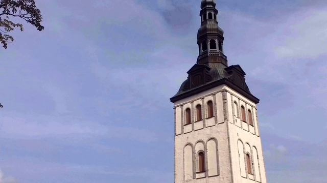 Таллин, Эстония, прогулка по городу, старый и новый Tallinn. Музеи Таллина. Еда в Таллине. смотреть онлайн