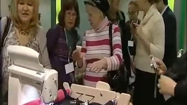 Вышивка на швейной машине Juki HZL-F600 смотреть онлайн