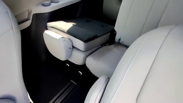 Toyota Sienna 3,5L FWD Limited Petrol Automatic Transmission 2020 смотреть онлайн