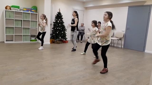 эстрадный танец смотреть онлайн
