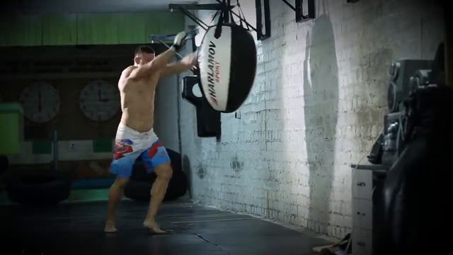 Работа на боксёрском мешке Хулиган — Николай Алексахин смотреть онлайн