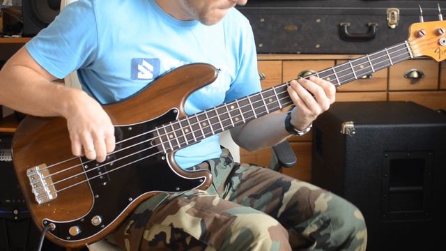 Fender P Bass Walnut Finish 1976 DEMO смотреть онлайн