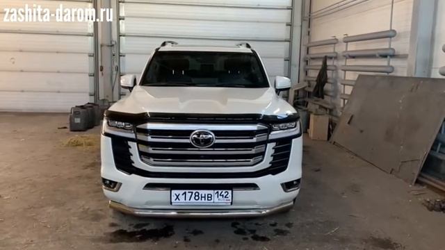 Toyota Land Cruiser 300 обзор защиты бамперов смотреть онлайн
