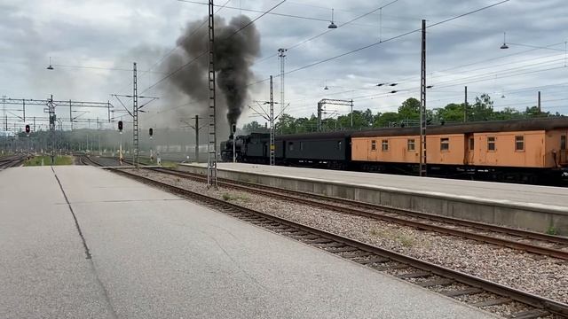 Express steam locomotive VR class HR1 1009 смотреть онлайн