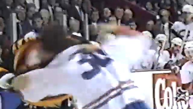 Chris Nilan vs Daryl Stanley NHL Dec 2/87 смотреть онлайн