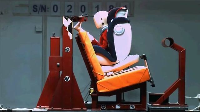 Crash test baby car seat Commodore/Тест за издържливост на стол за кола Commodore смотреть онлайн