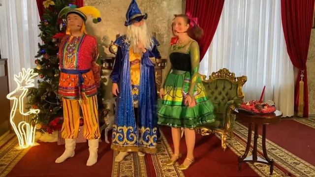 В ГОСТЯХ У ХРАНИТЕЛЯ СКАЗОК ЧАСТЬ 2. смотреть онлайн