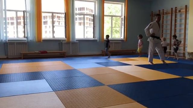 Дочка пошла на дзюдо смотреть онлайн
