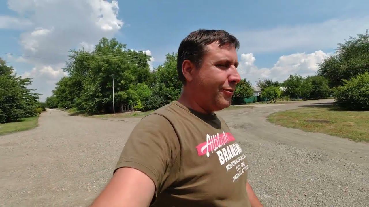 ГДЕ ЛЕРА? / ОБРЕЗАЛ ДЕРЕВЬЯ / ОПРОБОВАЛ НОВЫЙ СТАНОК ИЗ СВЕТОФОРА смотреть онлайн