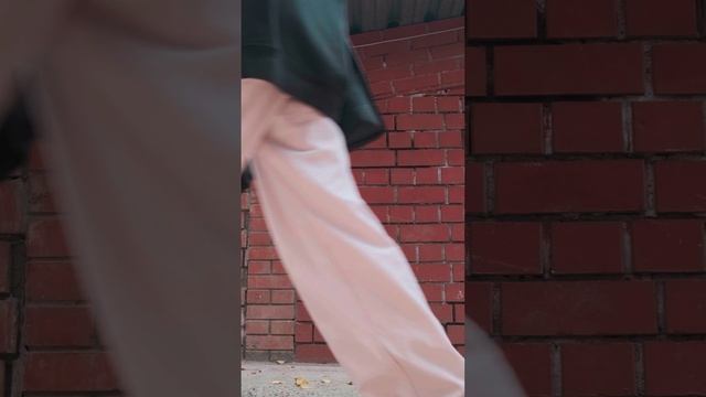 Freak Dance Centre смотреть онлайн