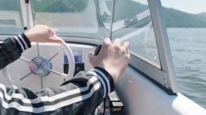 Как управлять катером