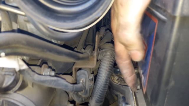 Peugeot 308 Quitar y remplazar o cambiar bateria смотреть онлайн