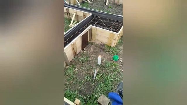 Фундамент под баню.Баня из сруба.Строим сами.Ленточный фундамент#ленточныйфундамент #фундамент #бан смотреть онлайн