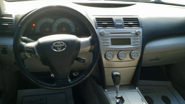2011 Toyota Camry SE смотреть онлайн