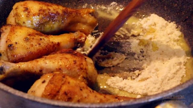 Chicken In White Sauce In A Pan