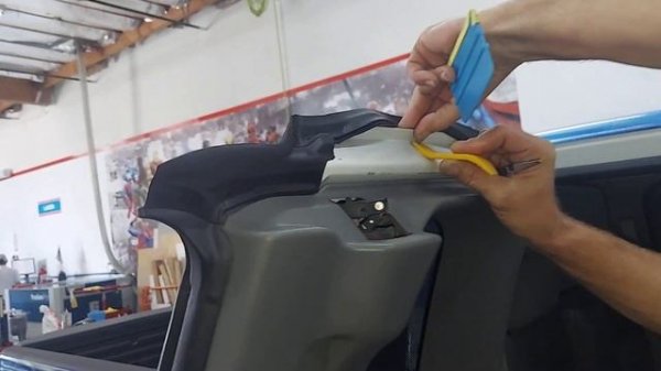 t clips on weatherstrip