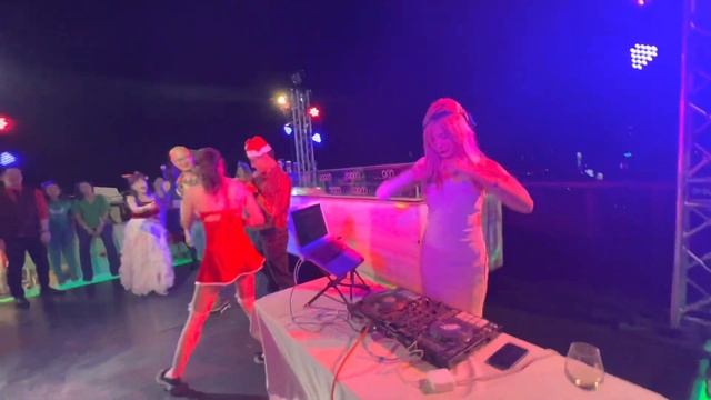 DJ.VITA - Christmas Party At Zoom Sky Bar & Restaurant смотреть онлайн
