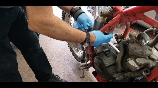 Dual CR250 Restoration : The Teardown Begins