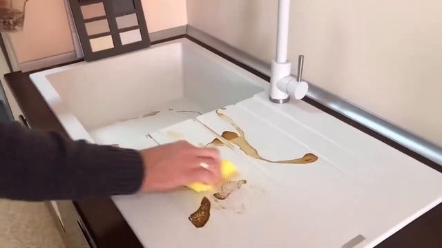 Гранитные мойки Granado. Модель Mora white (белая). Краш-тест. Соевый соус. смотреть онлайн