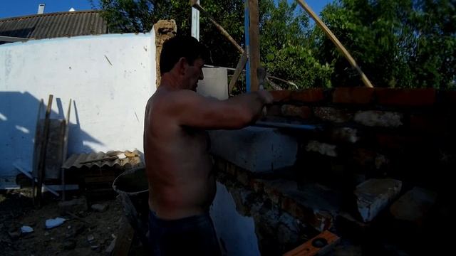 Строим дом сами, кладём стены и заливаем армопояс.(Серия №14) смотреть онлайн