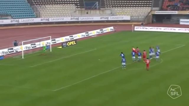 Super free kick Reto Ziegler смотреть онлайн