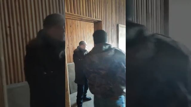 Разбираеем стену, увеличиваем площадь. смотреть онлайн