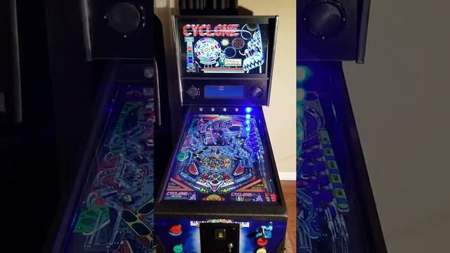 ULTRA VP Virtual Pinball Machine Introduction смотреть онлайн