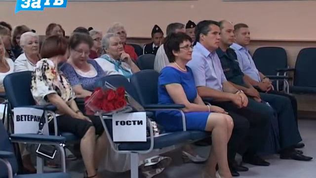 Зареченская школа № 226 отметила 40-летний юбилей смотреть онлайн