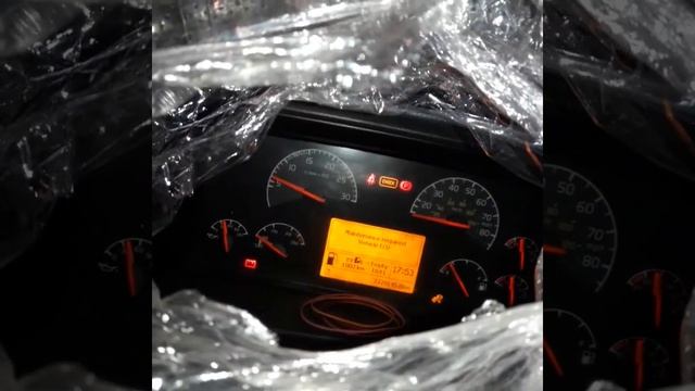 замена мотора с каменца 15 на детройт 12.7 .запуск 89286601399 смотреть онлайн
