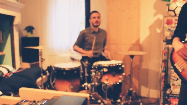 Hit & run (Rose Batiste) by The Groovy Souls смотреть онлайн