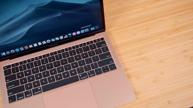 2018 MacBook Air Unboxing & Hands On смотреть онлайн