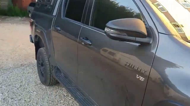 Подготовка к бездорожью Toyota Hilux смотреть онлайн