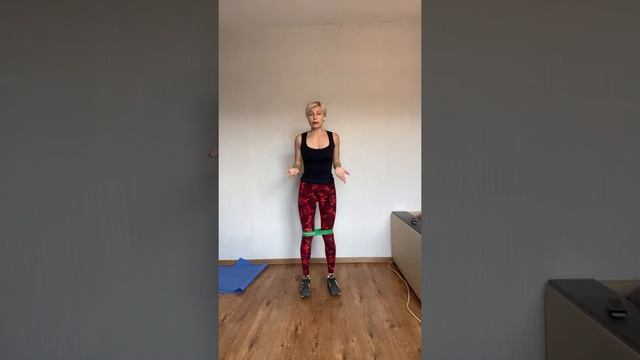 Тренировка с резинкой смотреть онлайн