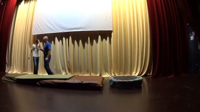 Как сделать сальто назад? - 