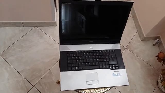 Fujitsu Siemens V6555 смотреть онлайн