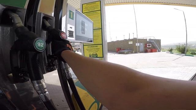 Крым - заправка мотоцикла смотреть онлайн